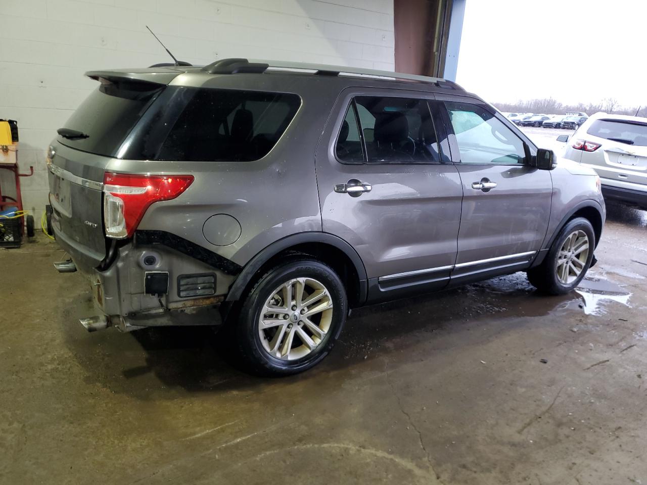 2011 Ford Explorer - Image 3