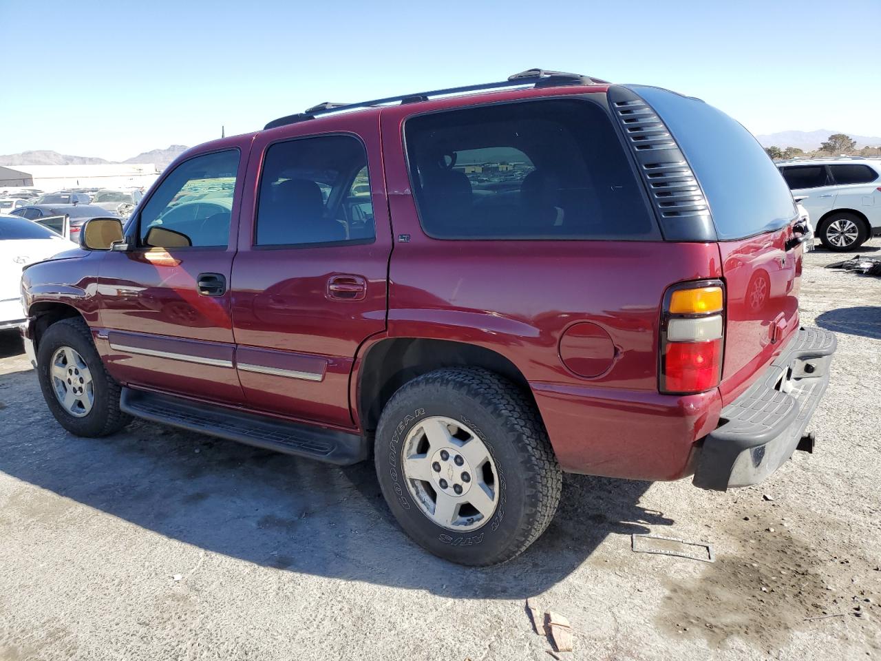 2004 Chevrolet Tahoe - Image 2