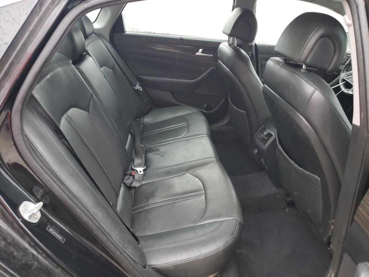 2015 Hyundai Sonata - Image 10