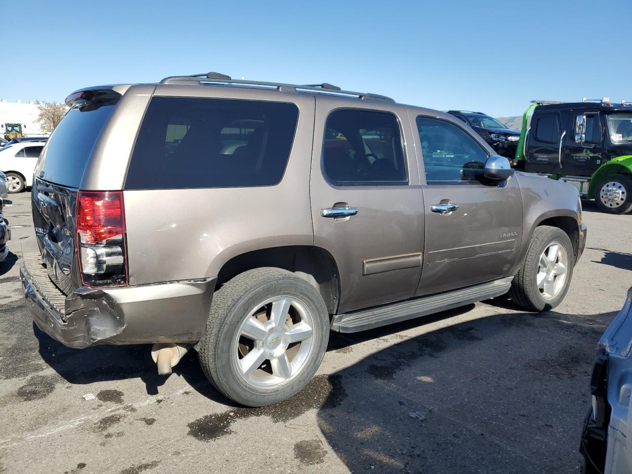 2014 Chevrolet Tahoe - Image 3