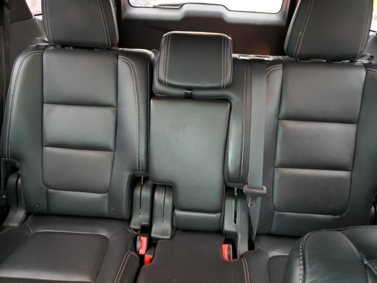 2014 Ford Explorer - Image 10