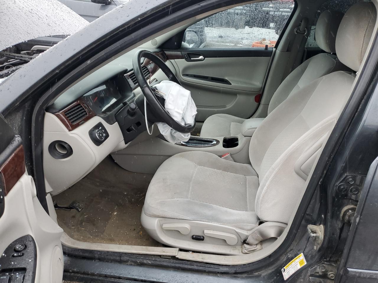 2011 Chevrolet Impala - Image 7
