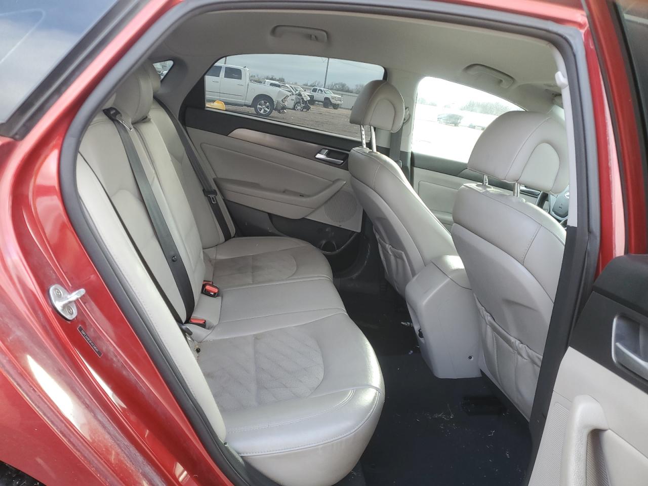 2015 Hyundai Sonata - Image 10