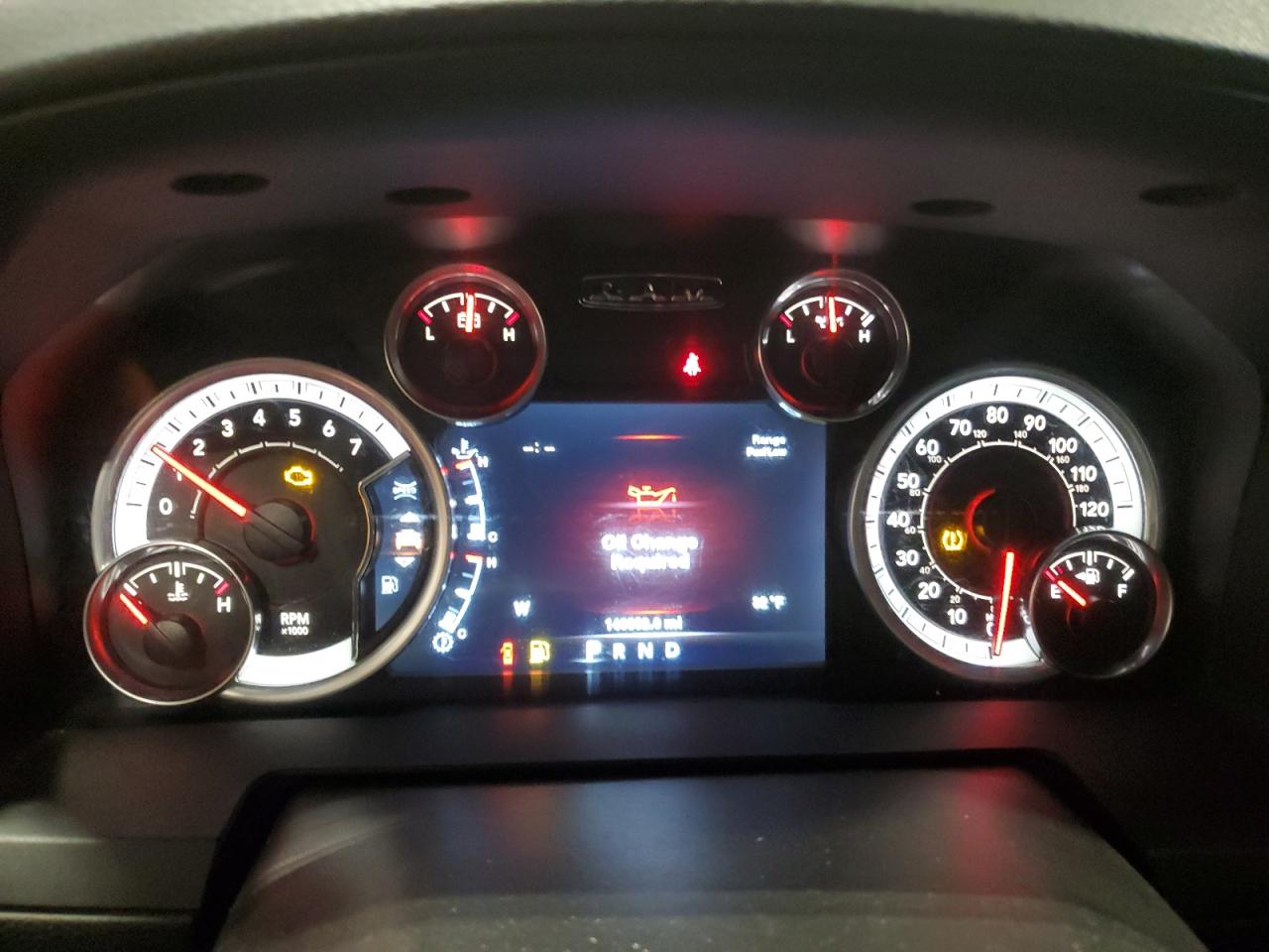 2014 RAM 1500 - Image 9