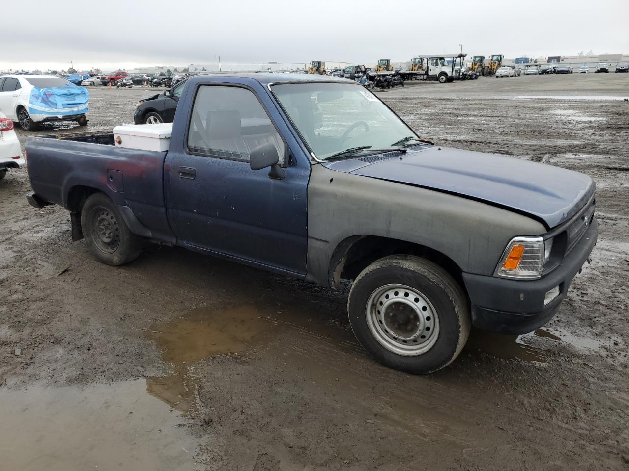 1992 Toyota Pickup - Image 4
