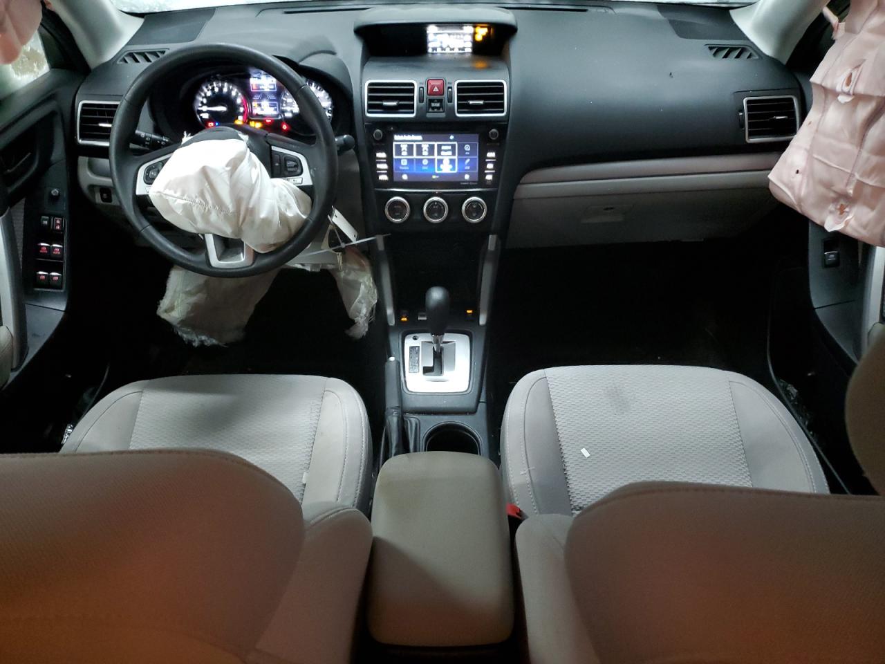 2017 Subaru Forester - Image 8