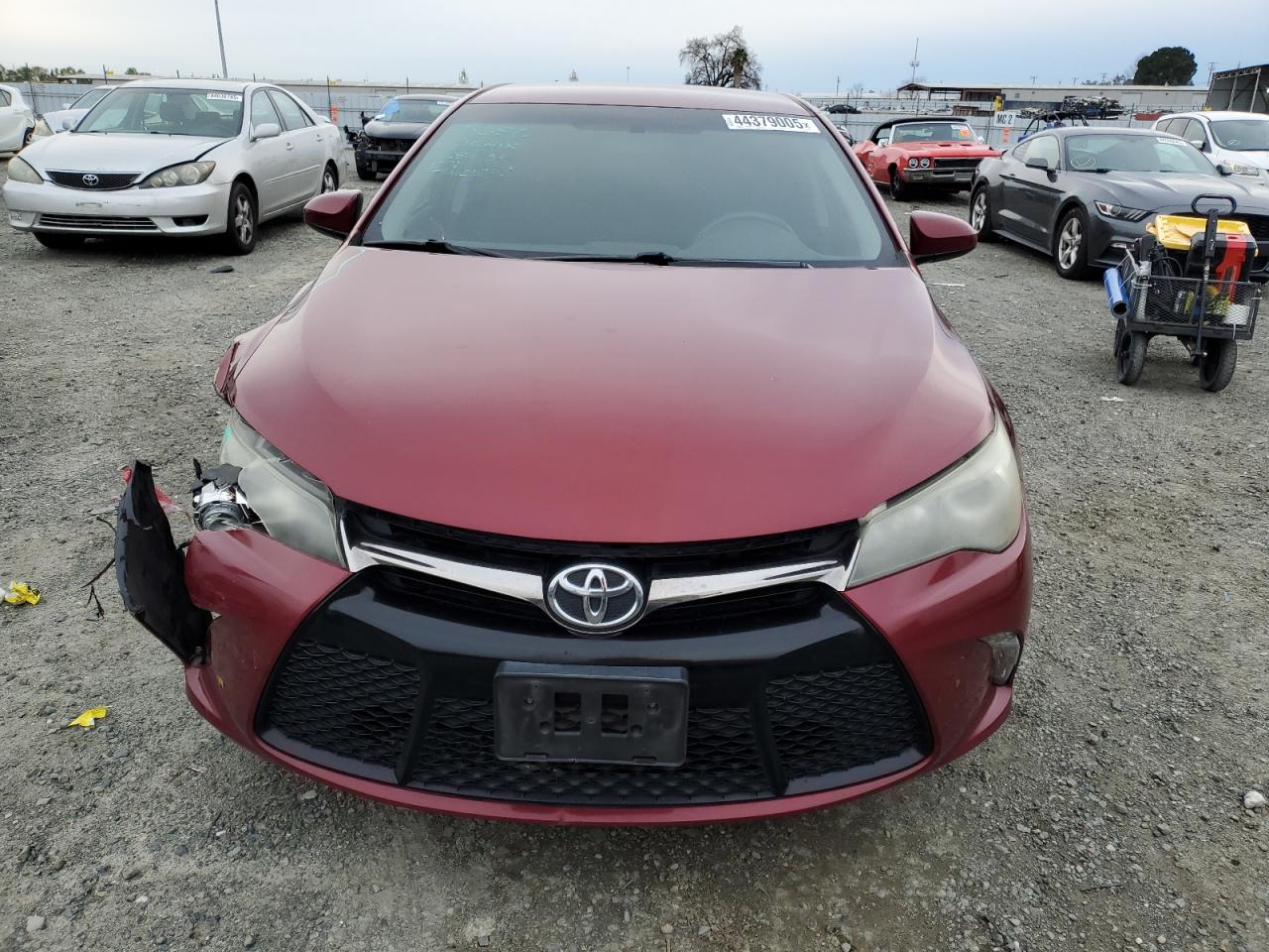 2015 Toyota Camry - Image 5