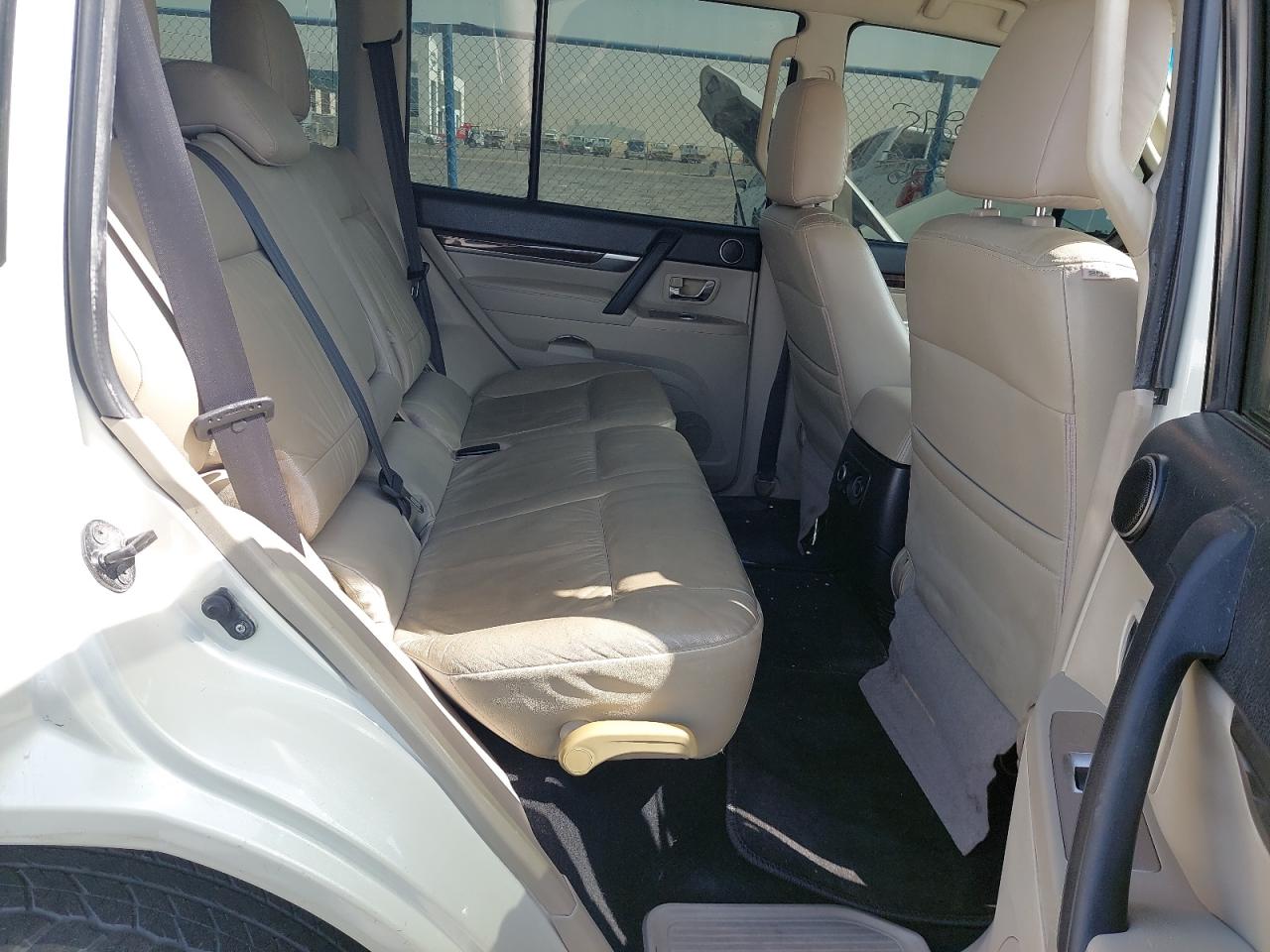 JMYLRV95WBJ705287 - 2011 Mitsubishi Pajero - #44866275