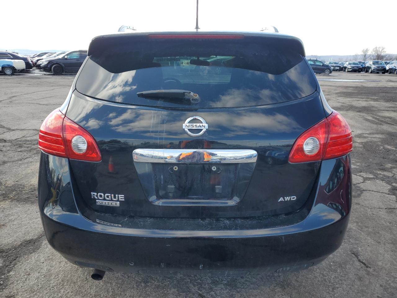 2015 Nissan Rogue - Image 6