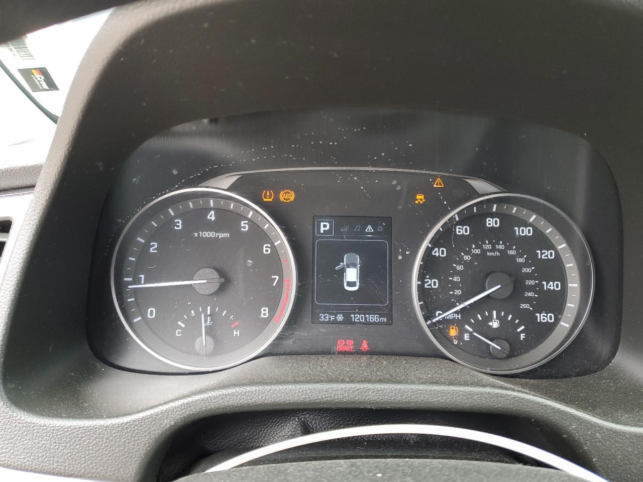 2018 Hyundai Elantra - Image 9
