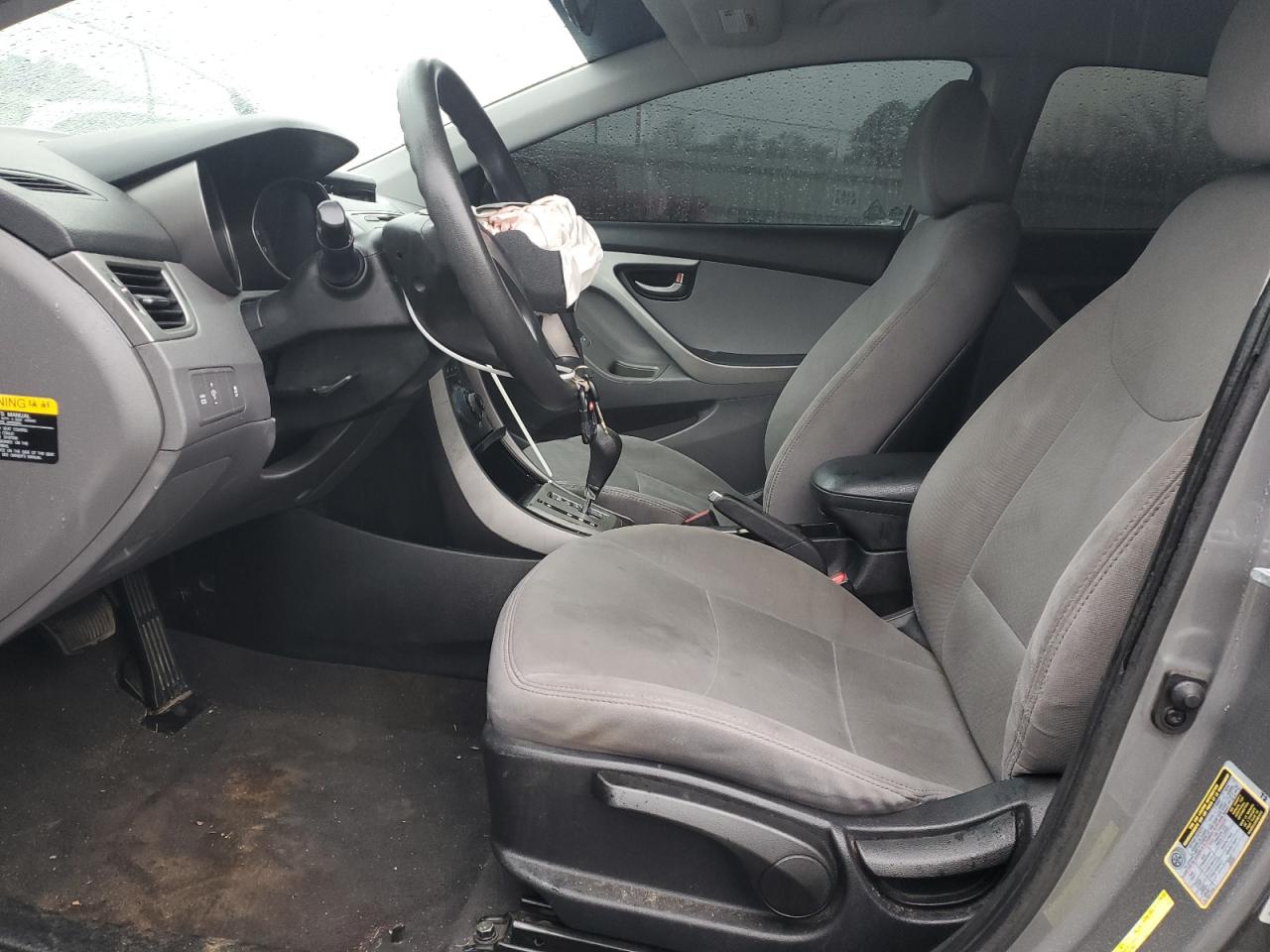 2013 Hyundai Elantra - Image 7