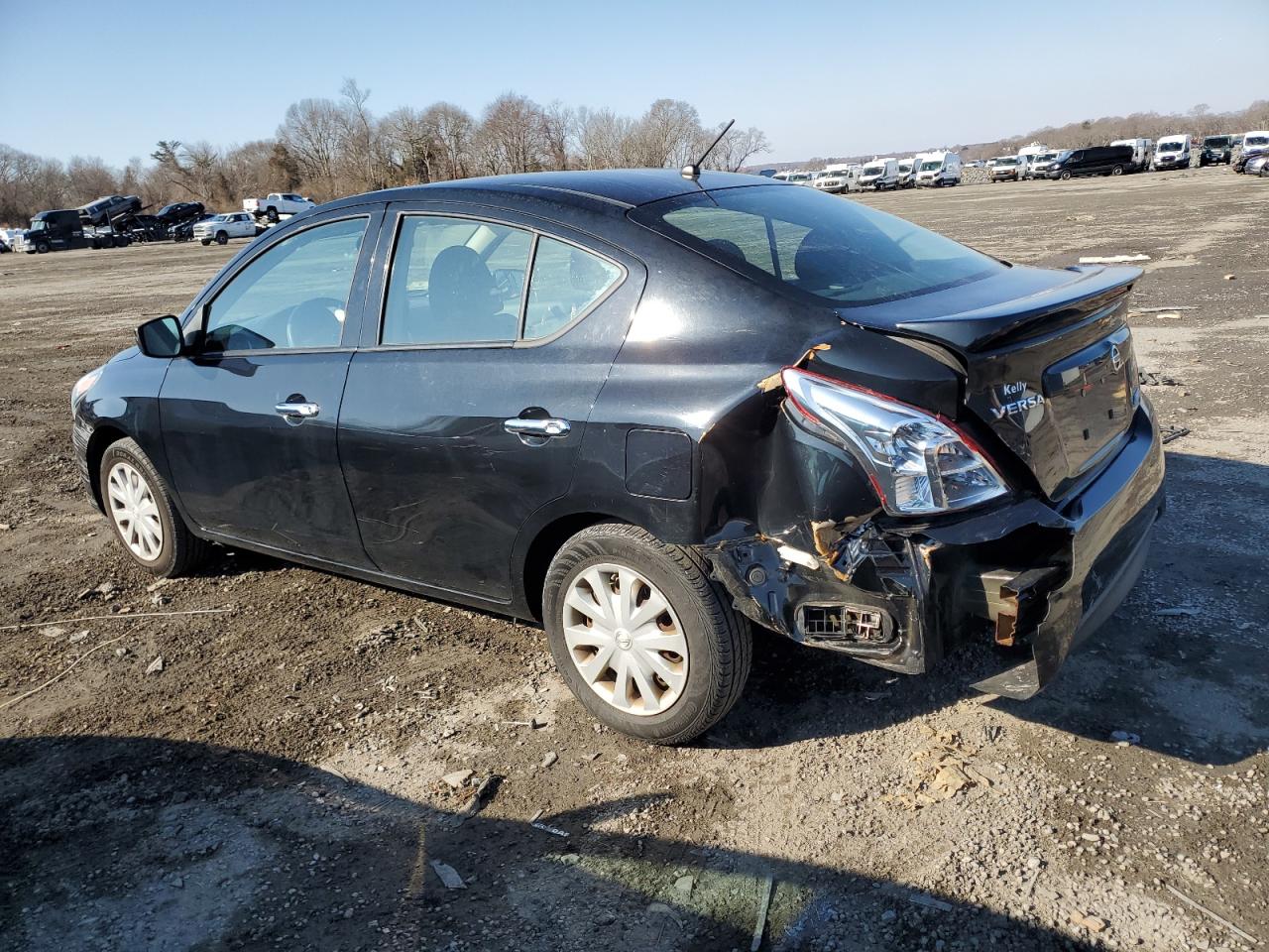 2015 Nissan Versa - Image 2