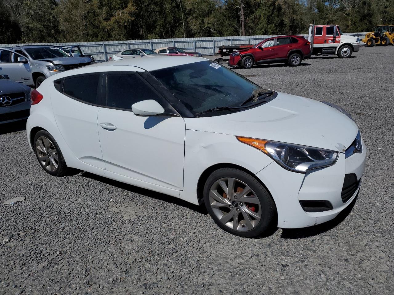 2016 Hyundai Veloster - Image 4