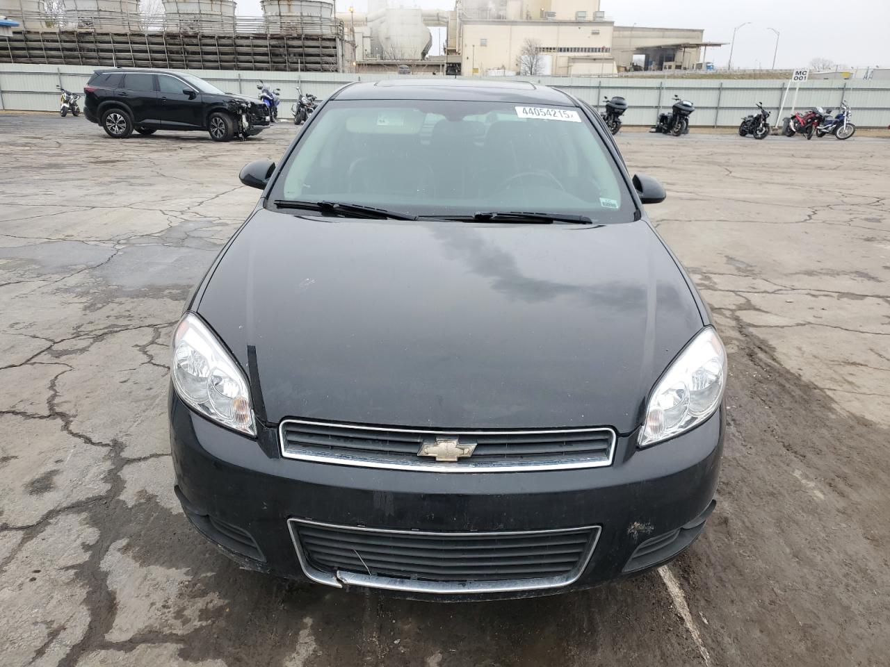 2011 Chevrolet Impala - Image 5