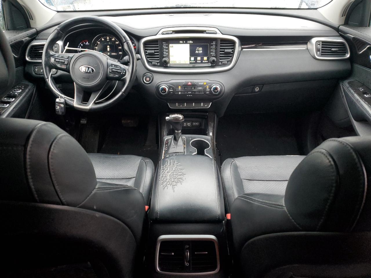 2016 Kia Sorento - Image 8