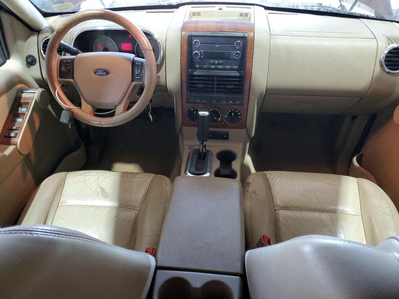 2010 Ford Explorer - Image 8