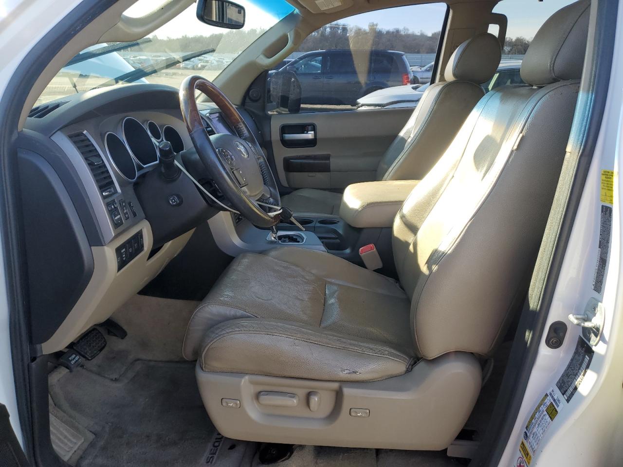 2010 Toyota Sequoia - Image 7