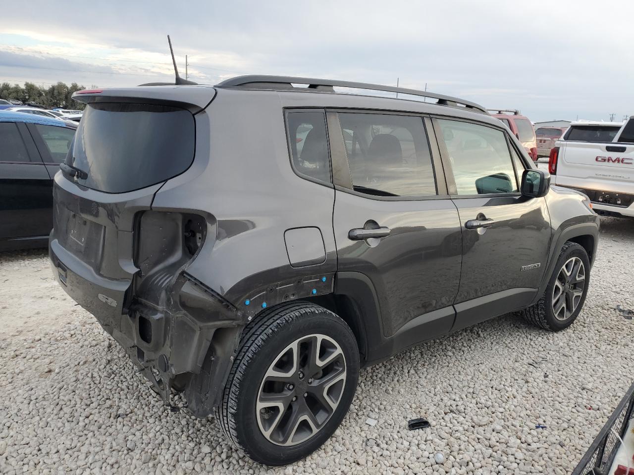 2018 Jeep Renegade - Image 3