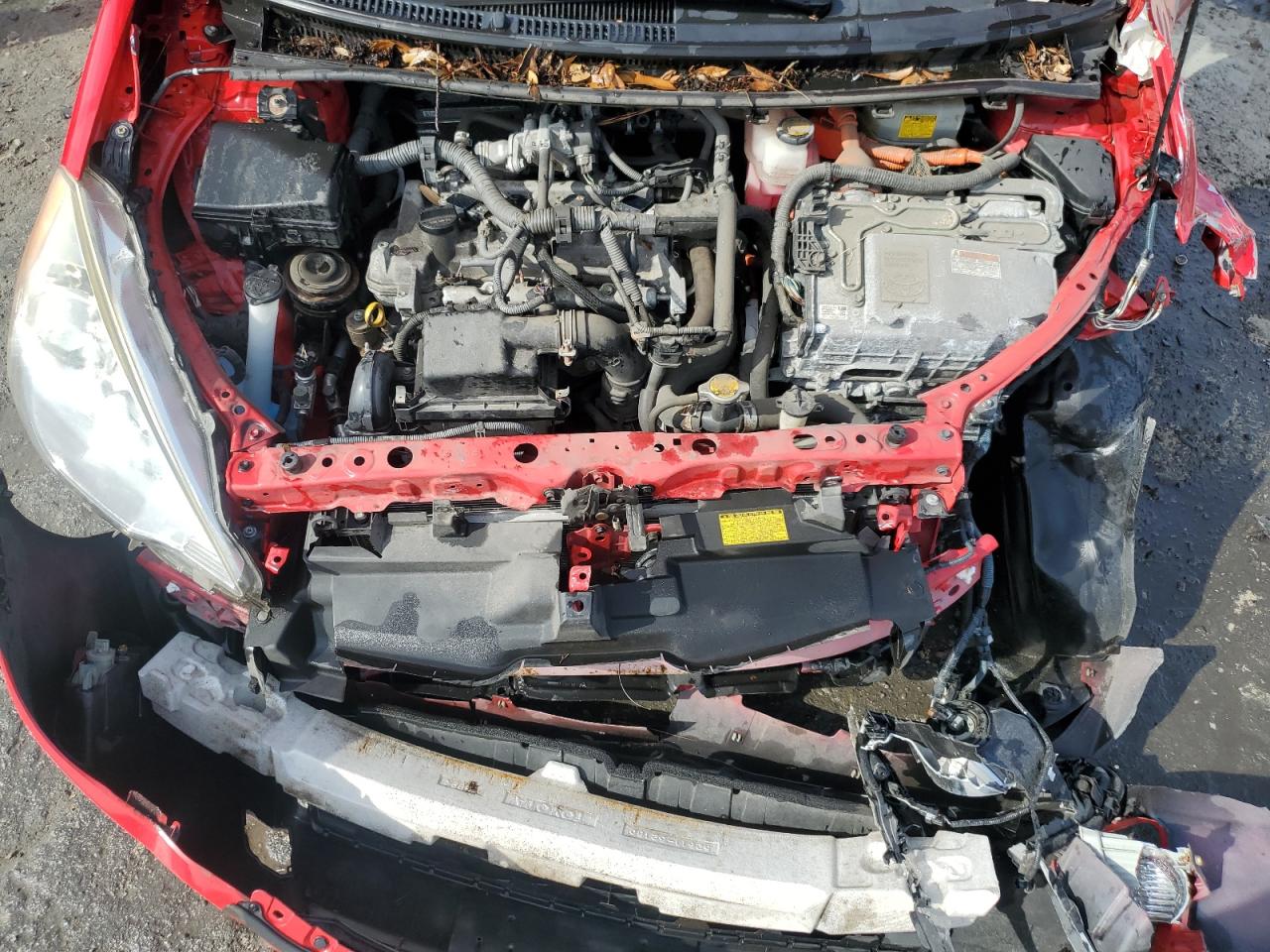 2012 Toyota Prius - Image 11
