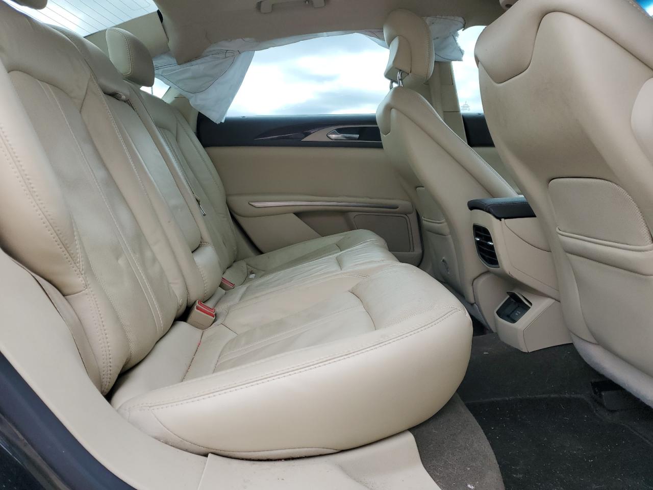 2014 Lincoln MKZ - Image 10