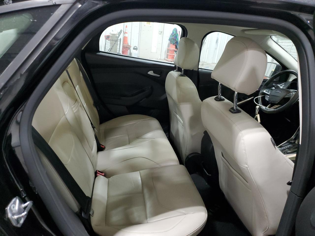 2015 Ford Focus - Image 11