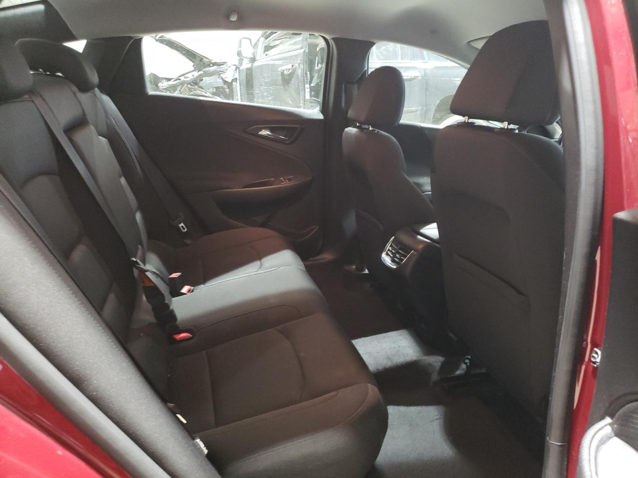 2018 Chevrolet Malibu - Image 10