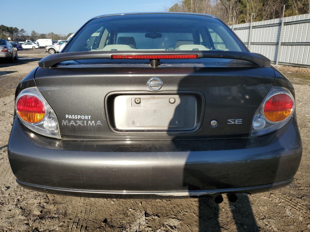 2003 Nissan Maxima - Image 6