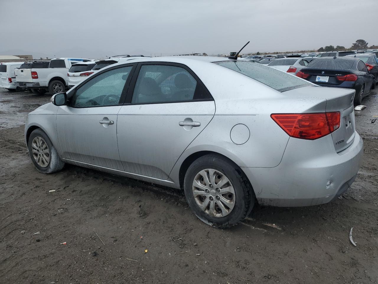 2010 Kia Forte - Image 2