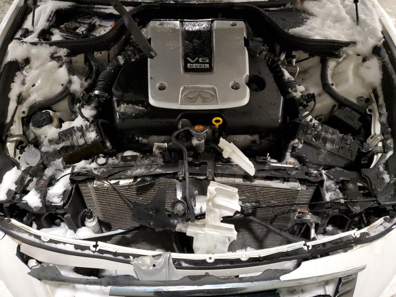 2013 Infiniti G - Image 11