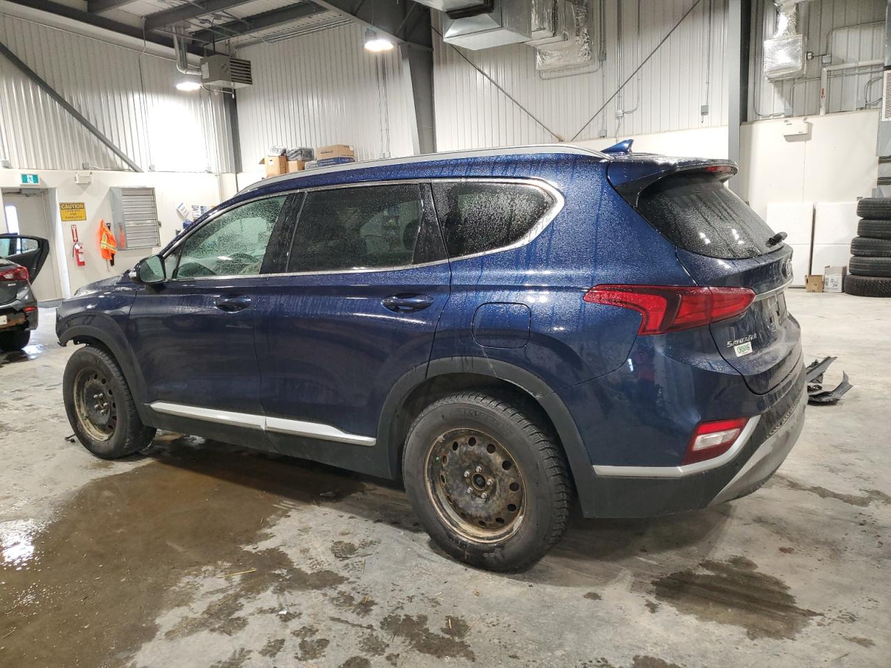 2019 Hyundai Santa Fe - Image 2