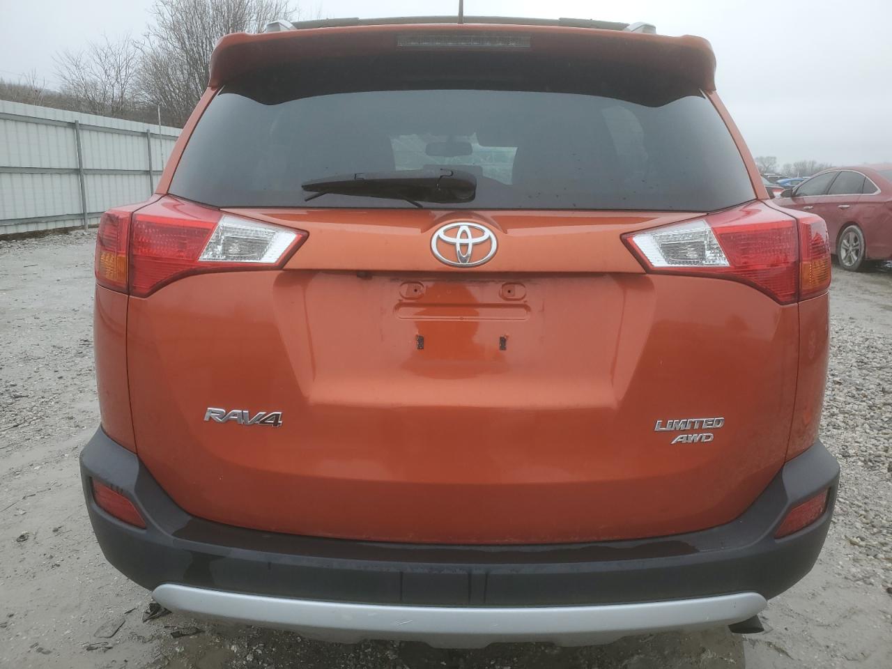 2015 Toyota RAV 4 - Image 6
