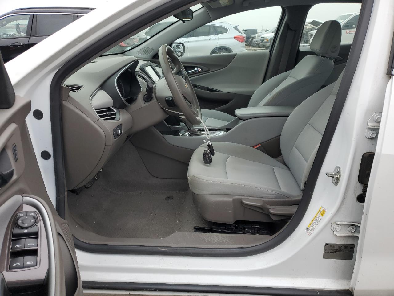 2017 Chevrolet Malibu - Image 7