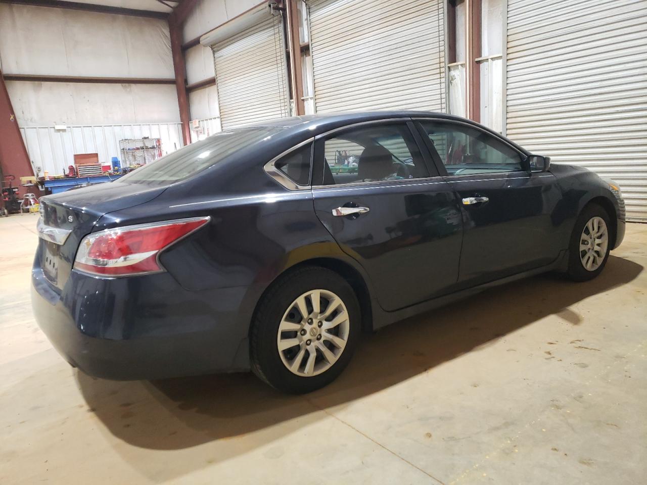 2015 Nissan Altima - Image 3