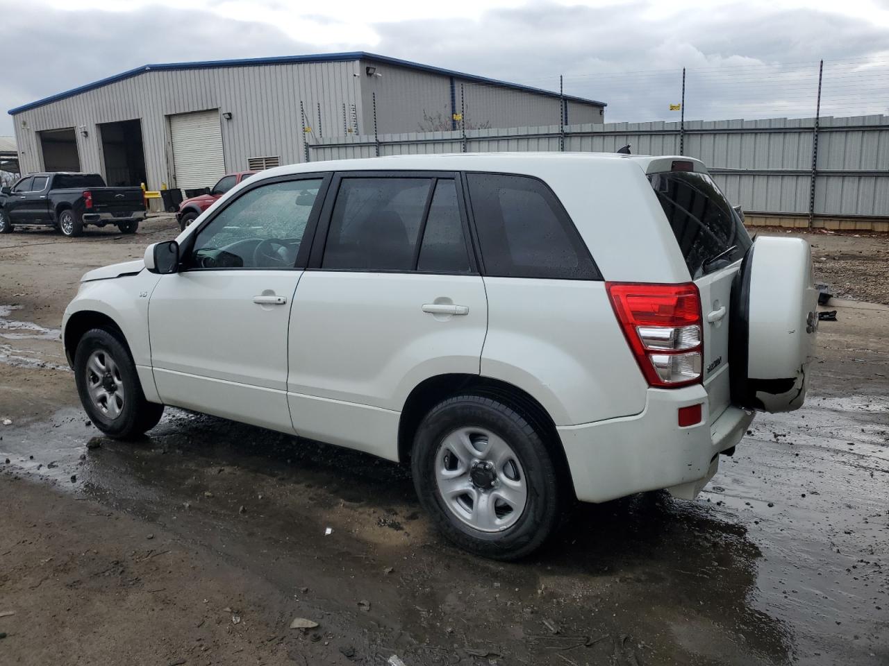 2008 Suzuki Grand Vitara - Image 2