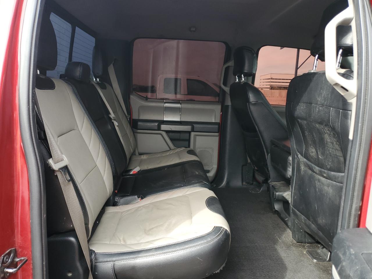 2015 Ford F-150 - Image 11
