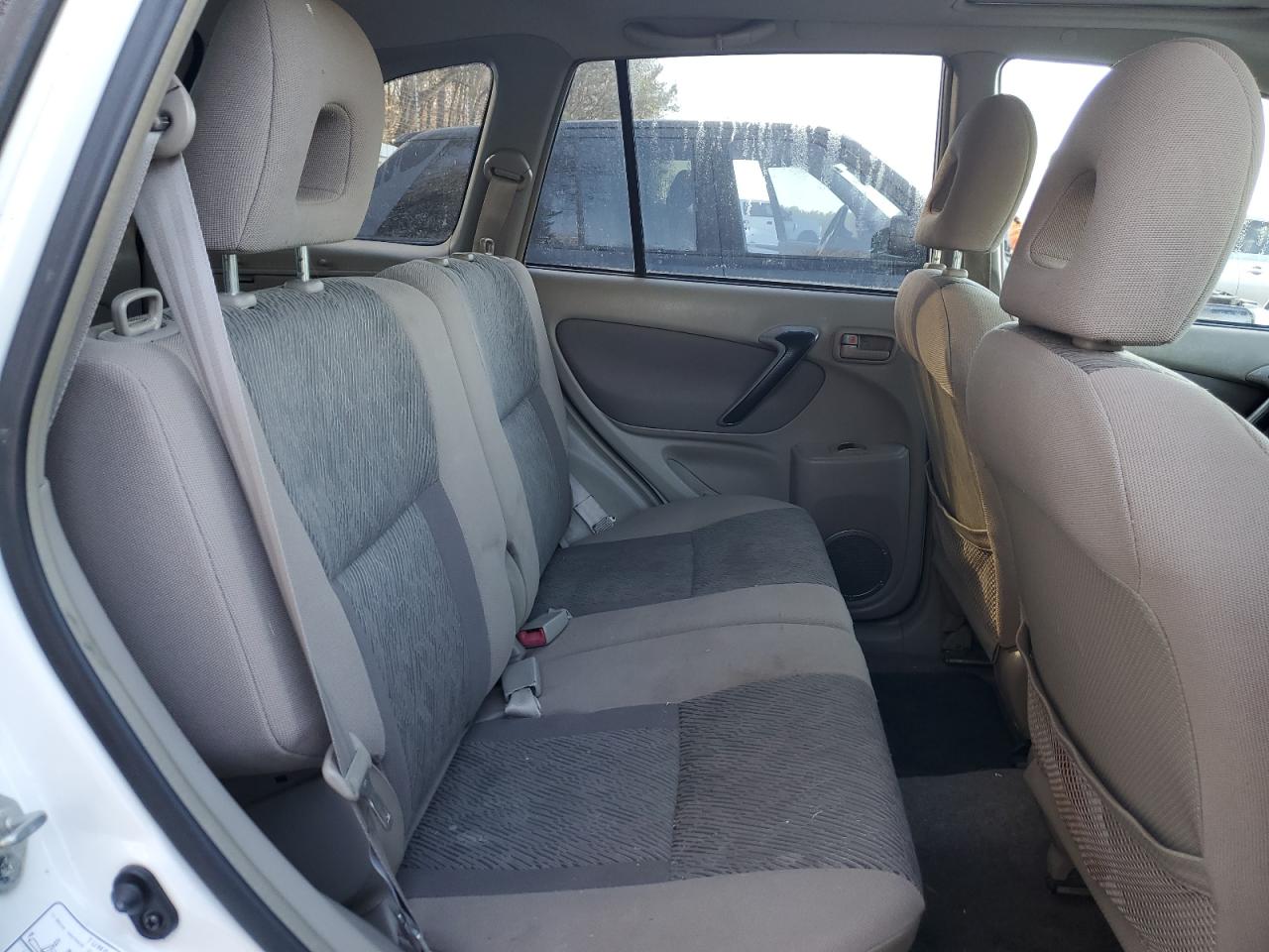 2001 Toyota RAV 4 - Image 11