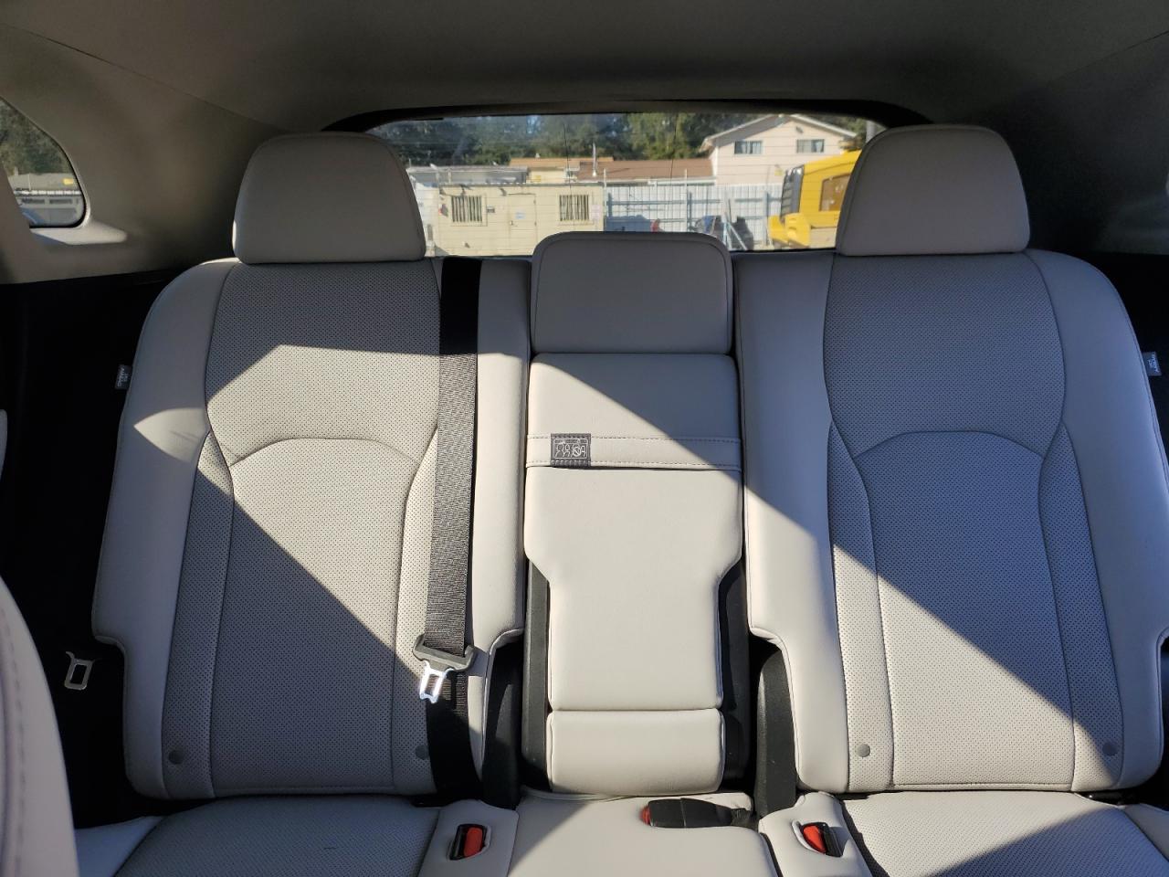 2021 Lexus RX - Image 10