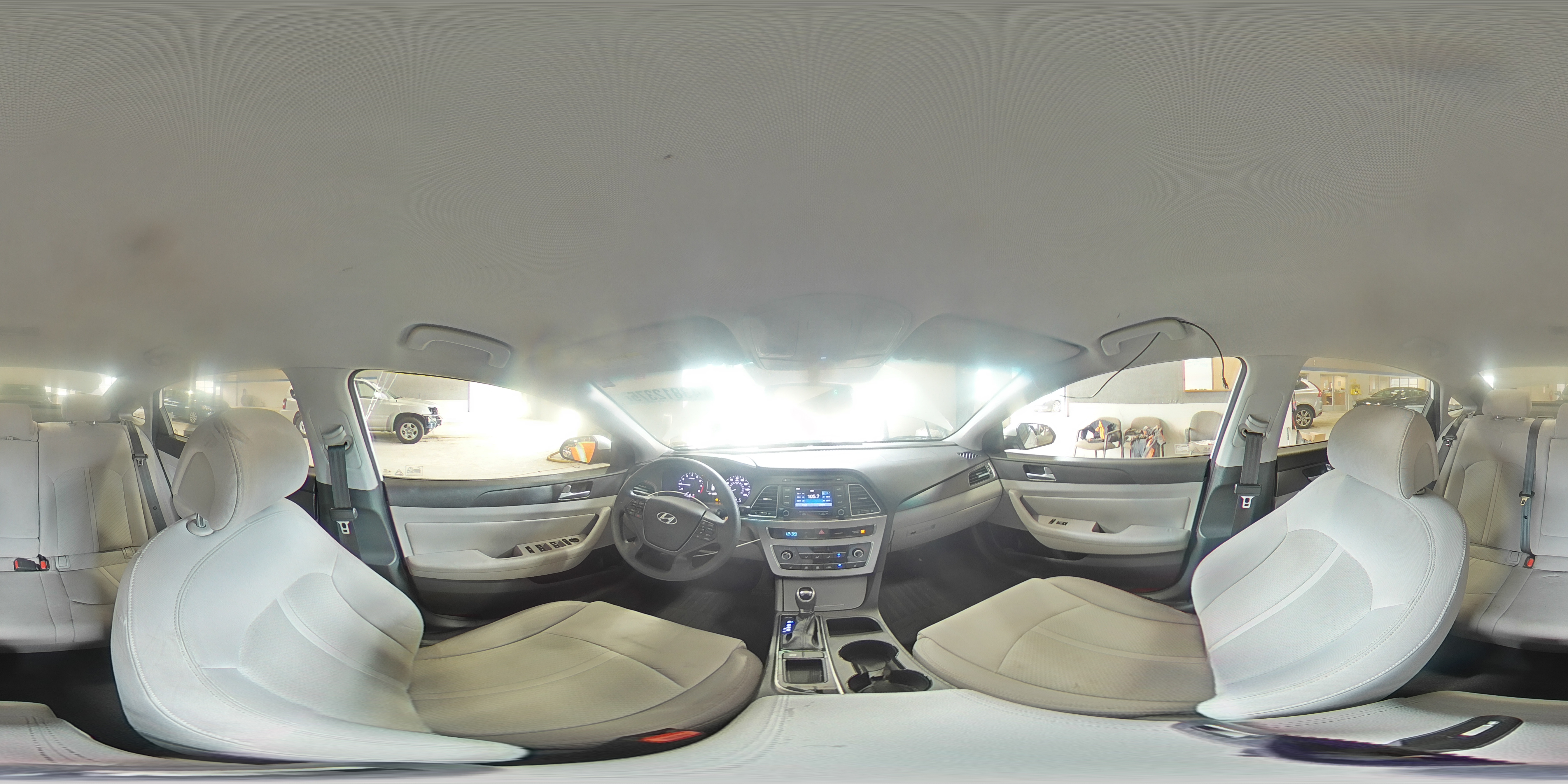 2015 Hyundai Sonata - Image 12