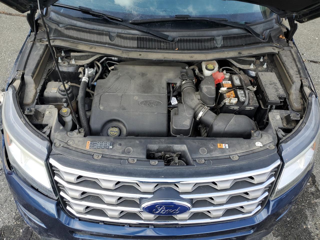 2017 Ford Explorer - Image 12