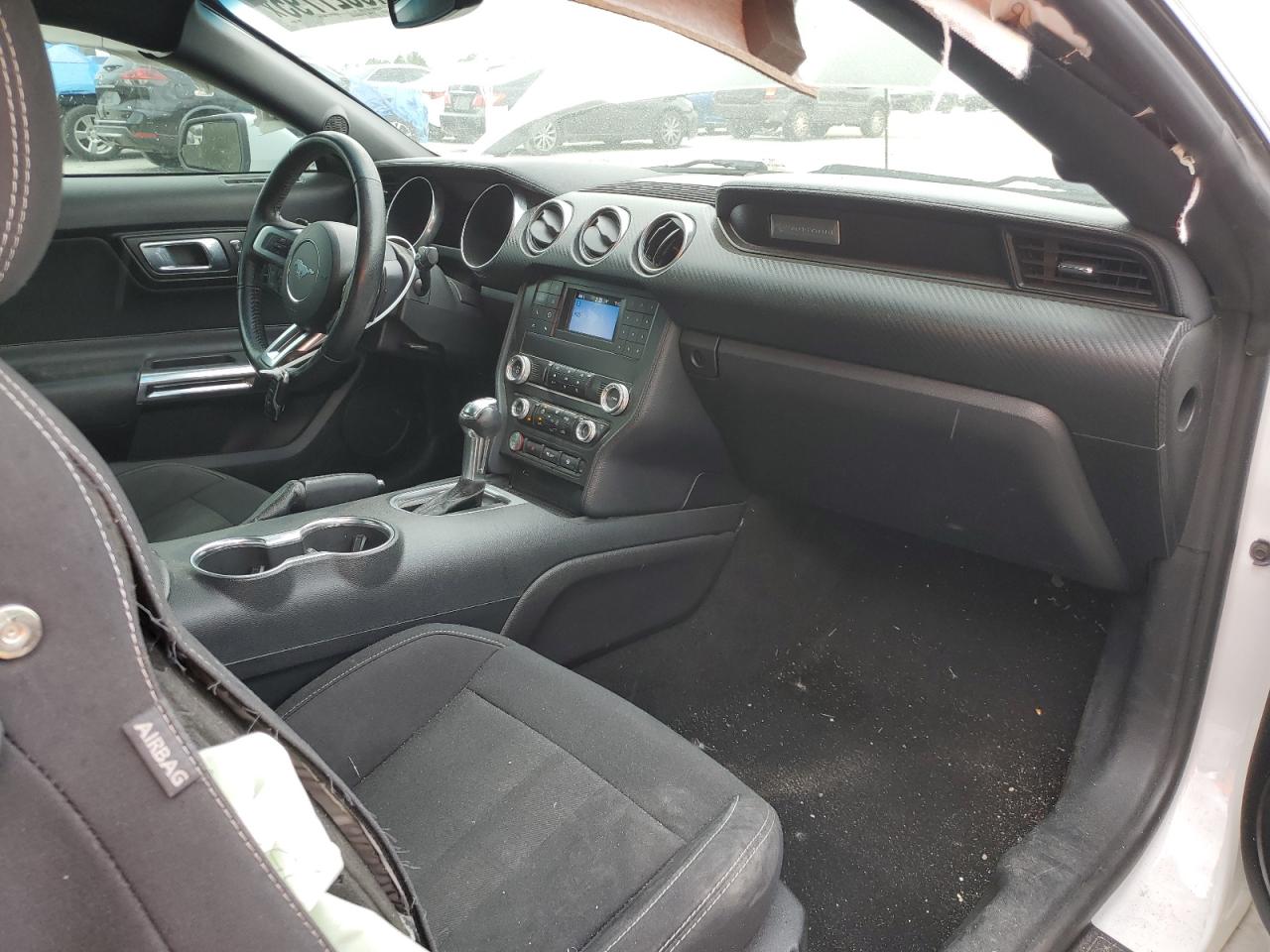 2019 Ford Mustang - Image 8