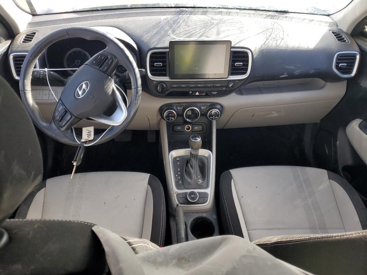 2022 Hyundai Venue - Image 8