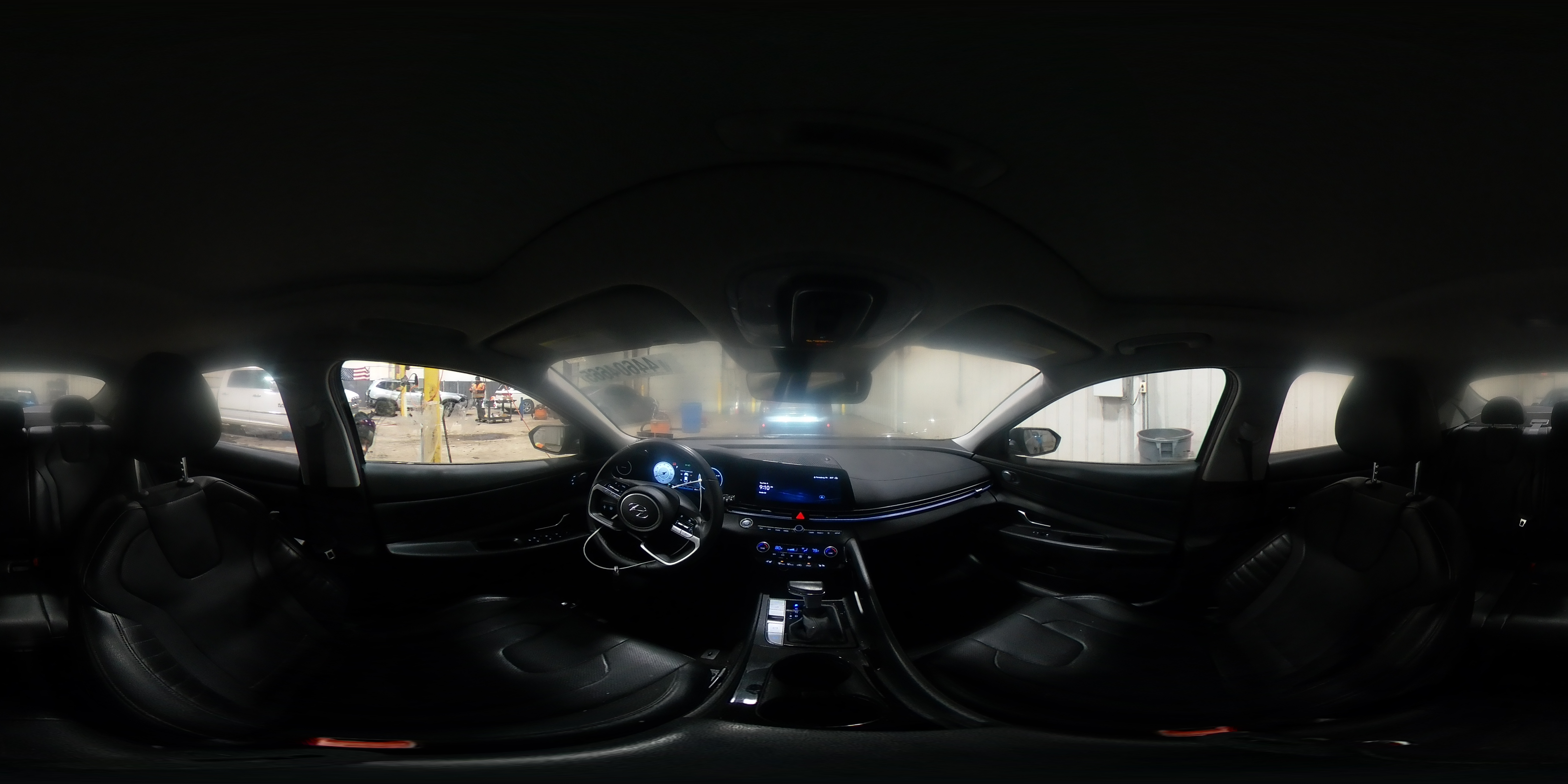 2023 Hyundai Elantra - Image 14