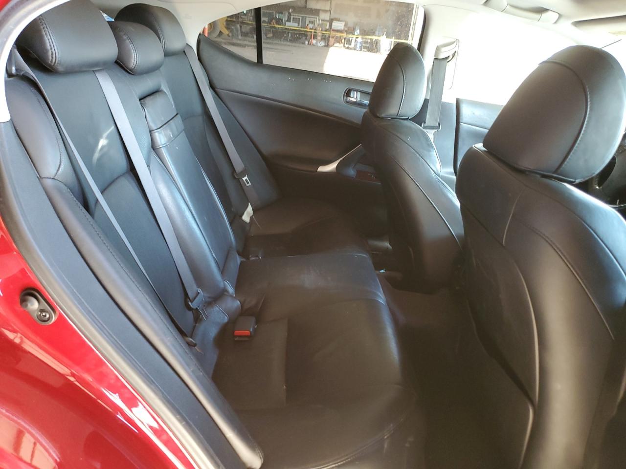 2007 Lexus IS - Image 10