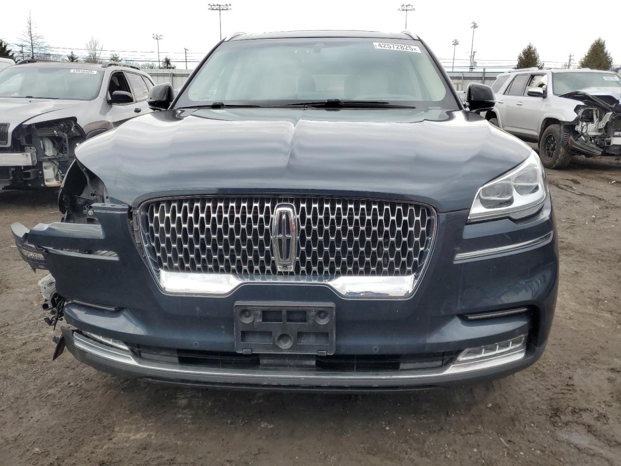 2021 Lincoln Aviator - Image 5