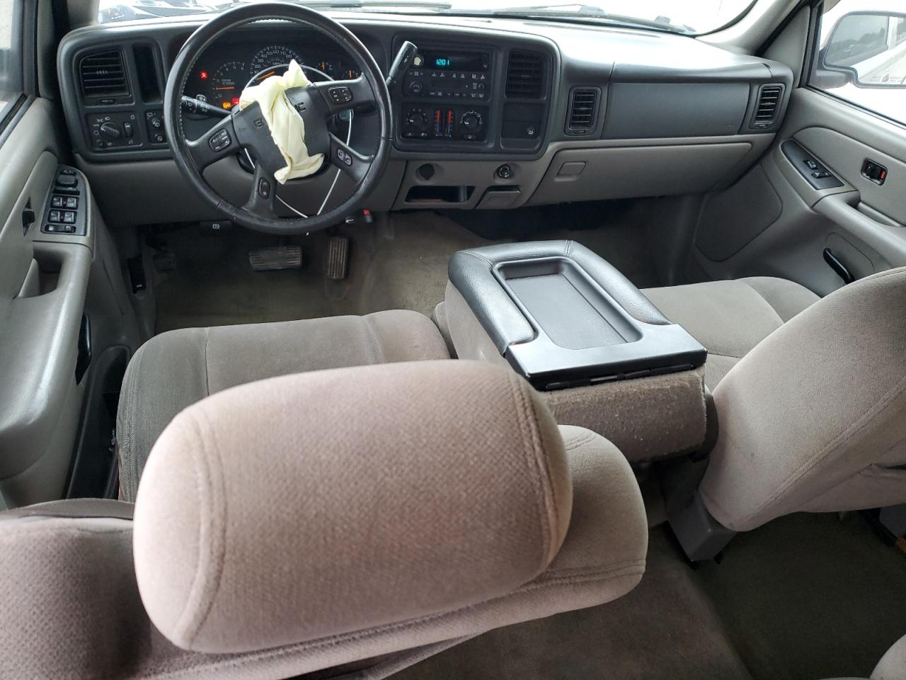 2005 GMC Yukon - Image 8