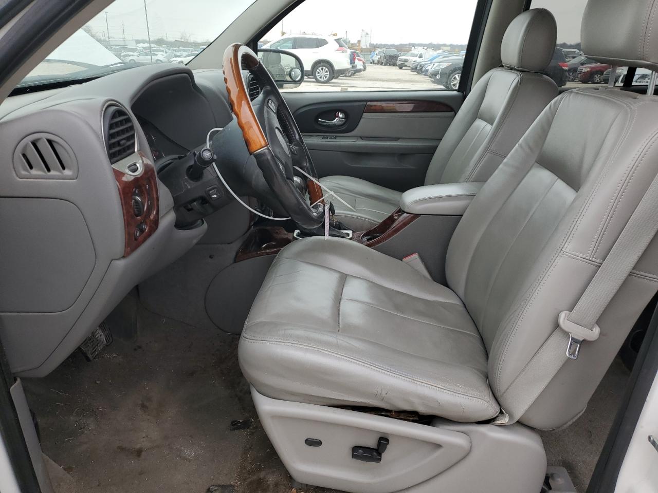 2008 GMC Envoy - Image 7