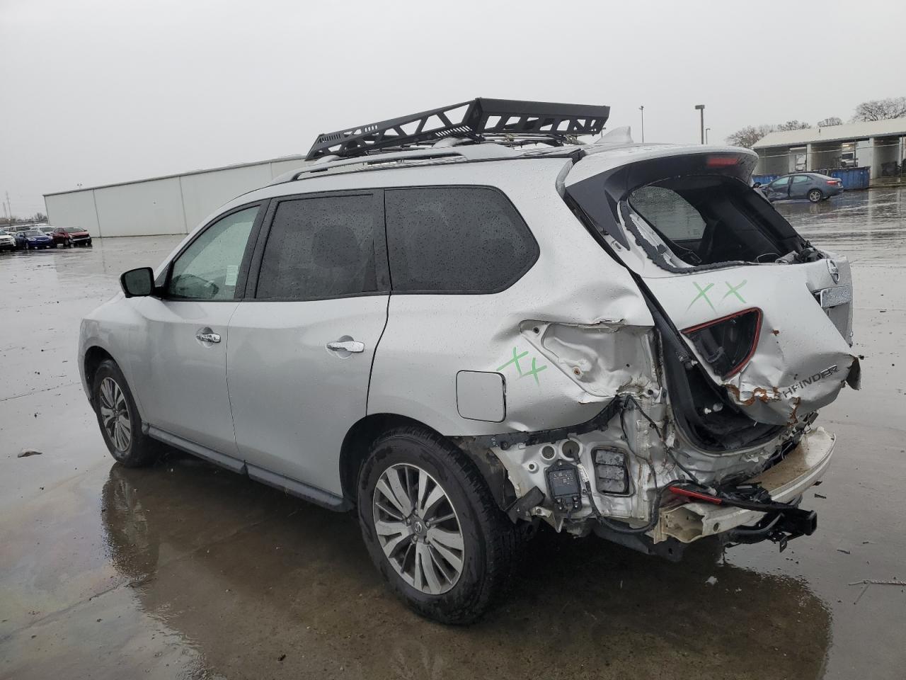 2019 Nissan Pathfinder - Image 2