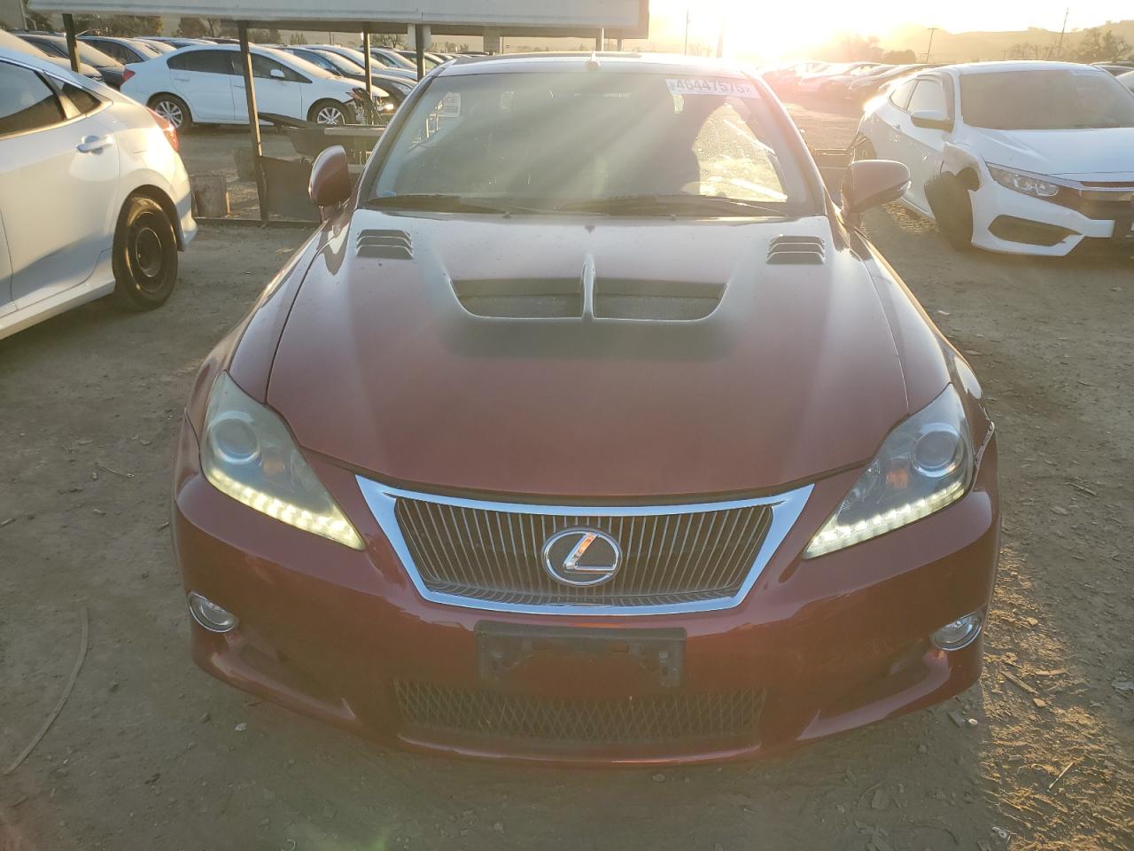 2011 Lexus IS - Image 5