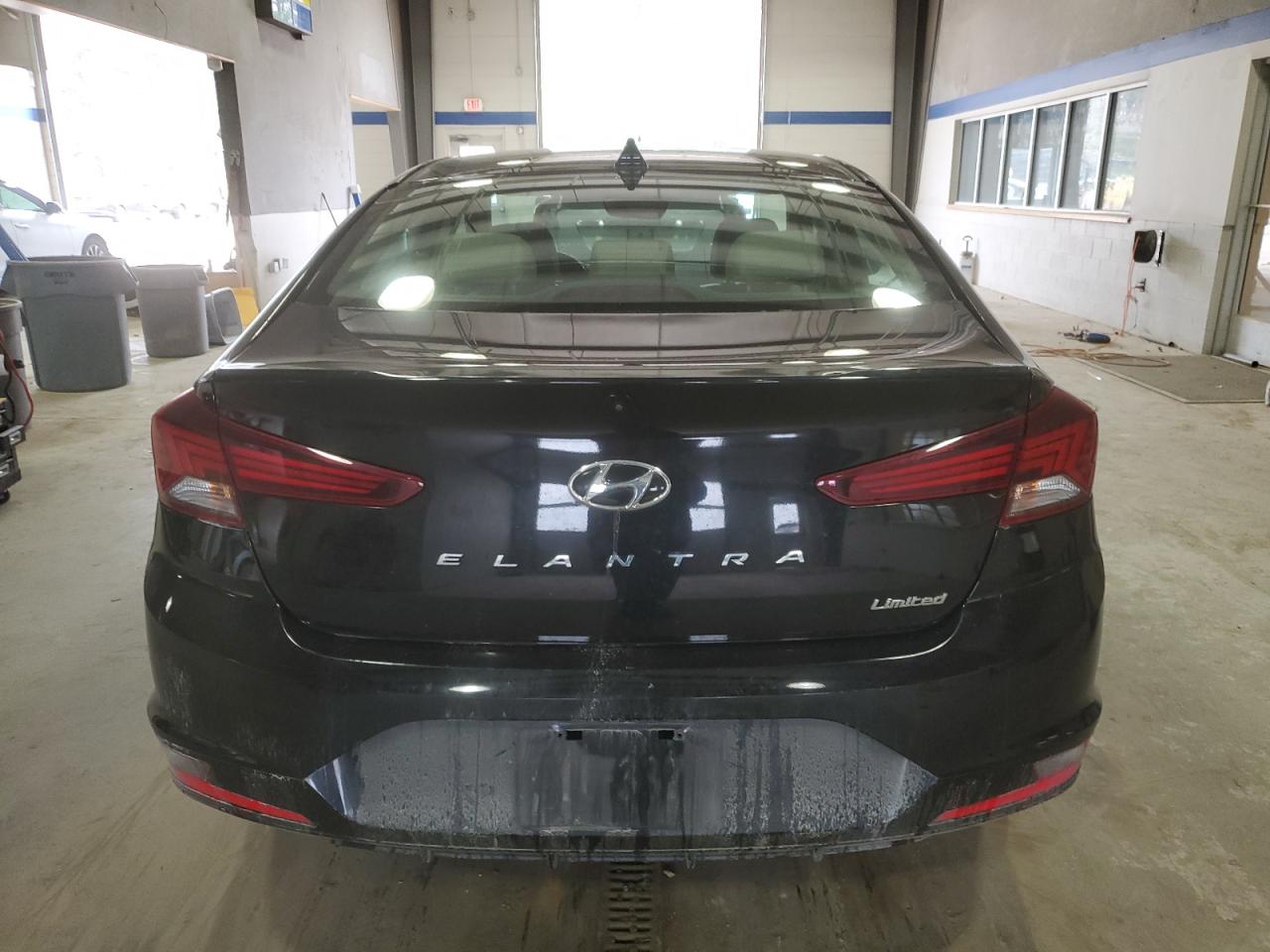 2019 Hyundai Elantra - Image 6