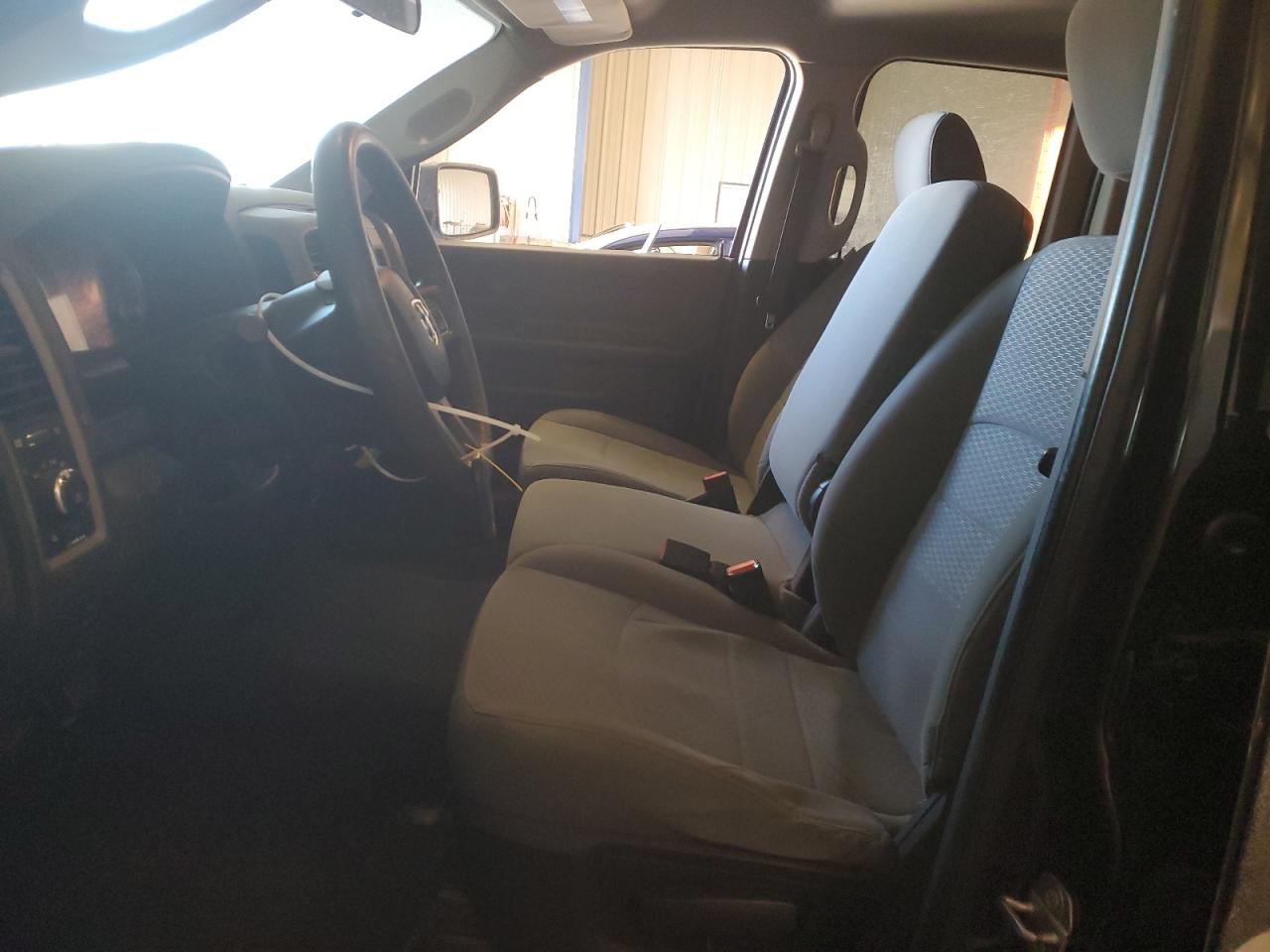 2019 Ram 1500 Classic Tradesman VIN: 1C6RR7FG4KS595170 Lot: 46192205